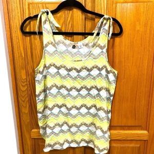 BP tank top size large